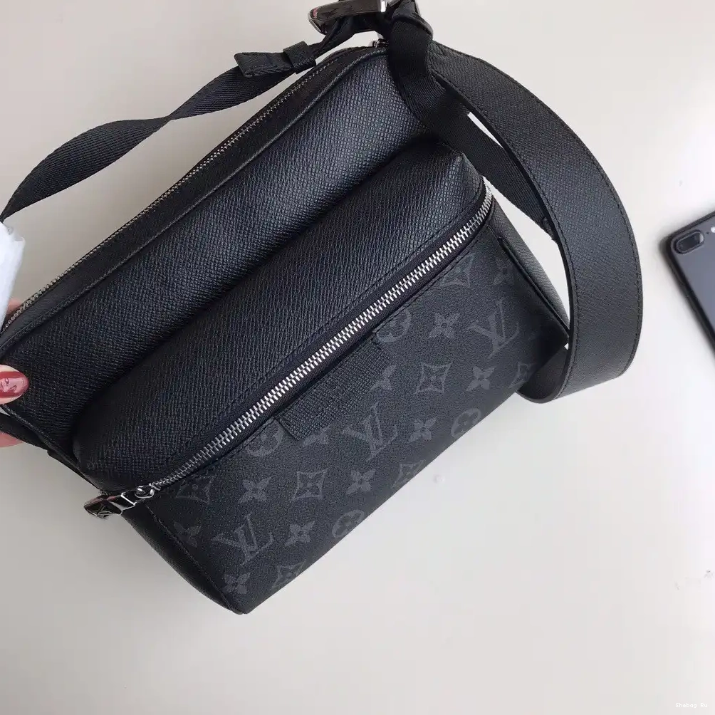 Louis Vuitton Messenger 0701